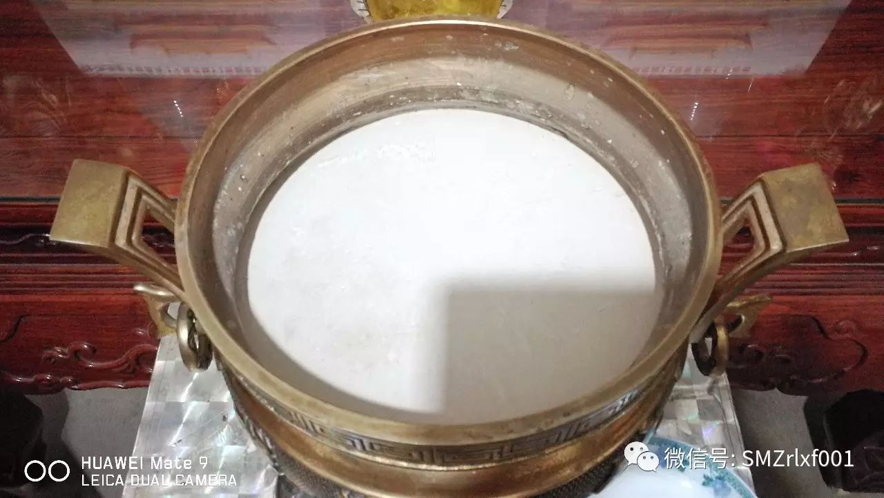 最上乘学佛一百问 31、[ 香炉里的香灰满了应该如何处理？]插图1