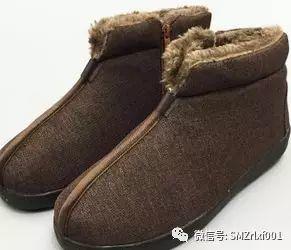 最上乘学佛一百问 88、[ 衣帽、鞋袜也可以拿来供佛吗？]插图4
